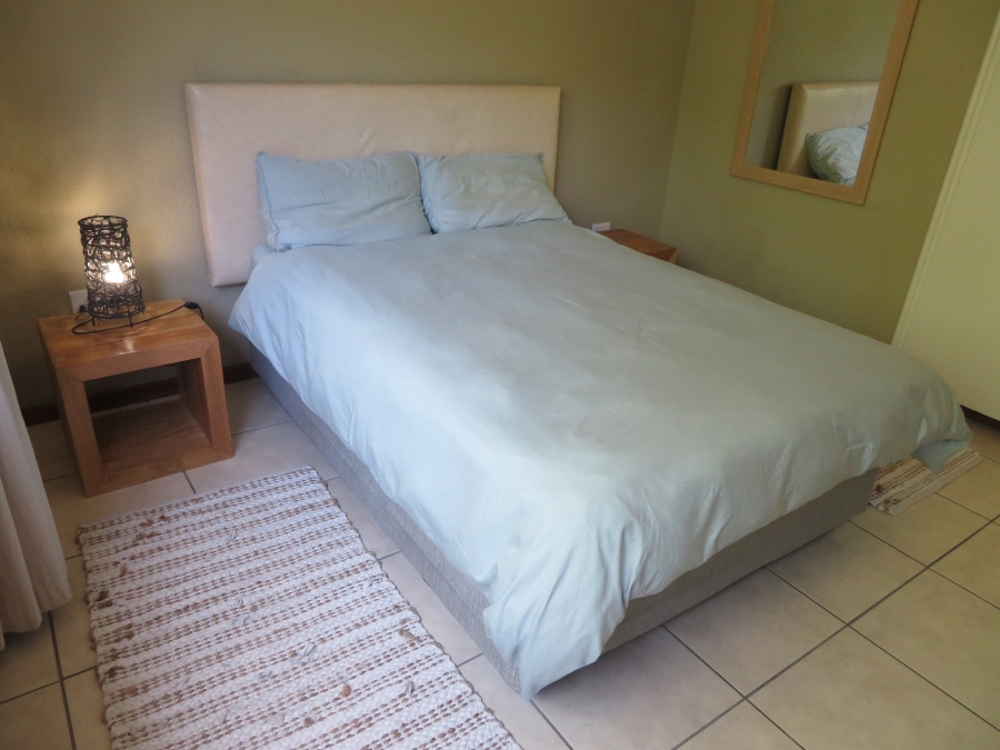 To Let 2 Bedroom Property for Rent in Kenilworth Western Cape